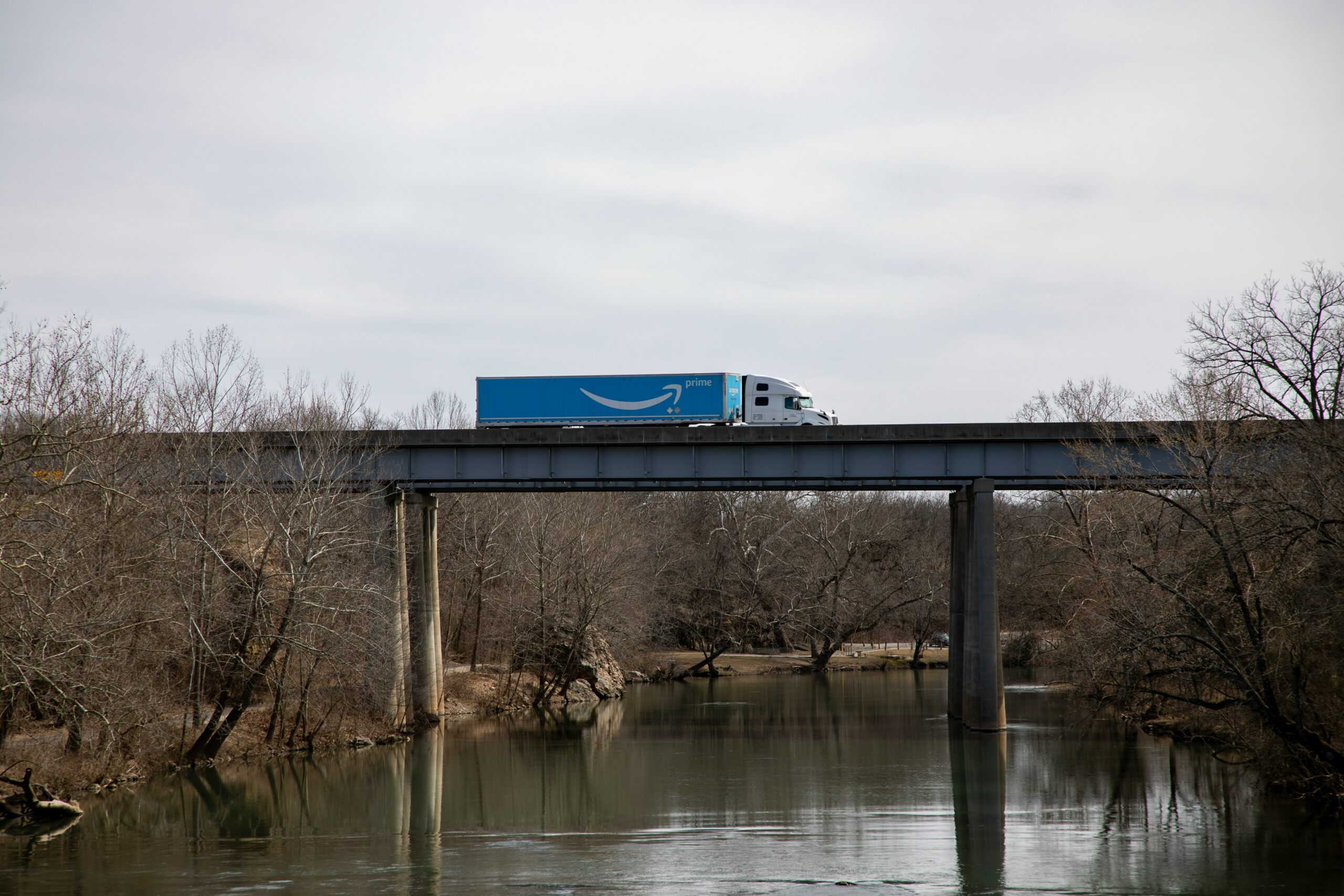 Top 5 Signs You Need Freight Factoring Services